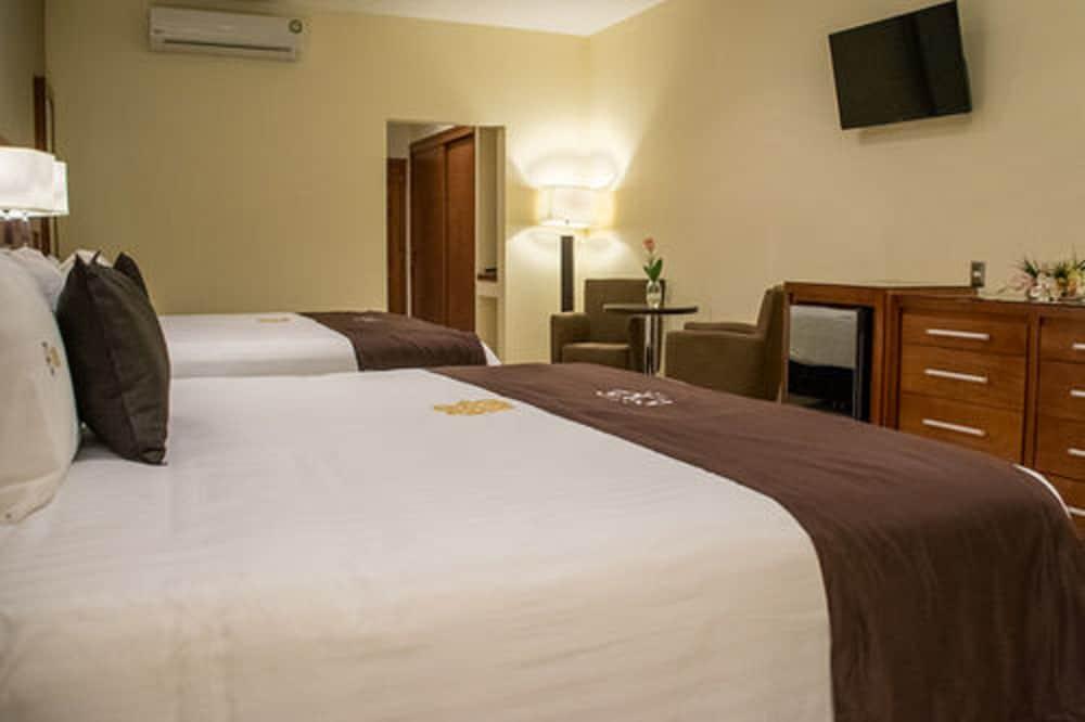 Hotel Ecce Inn & Spa Silao Zewnętrze zdjęcie A room at the hotel